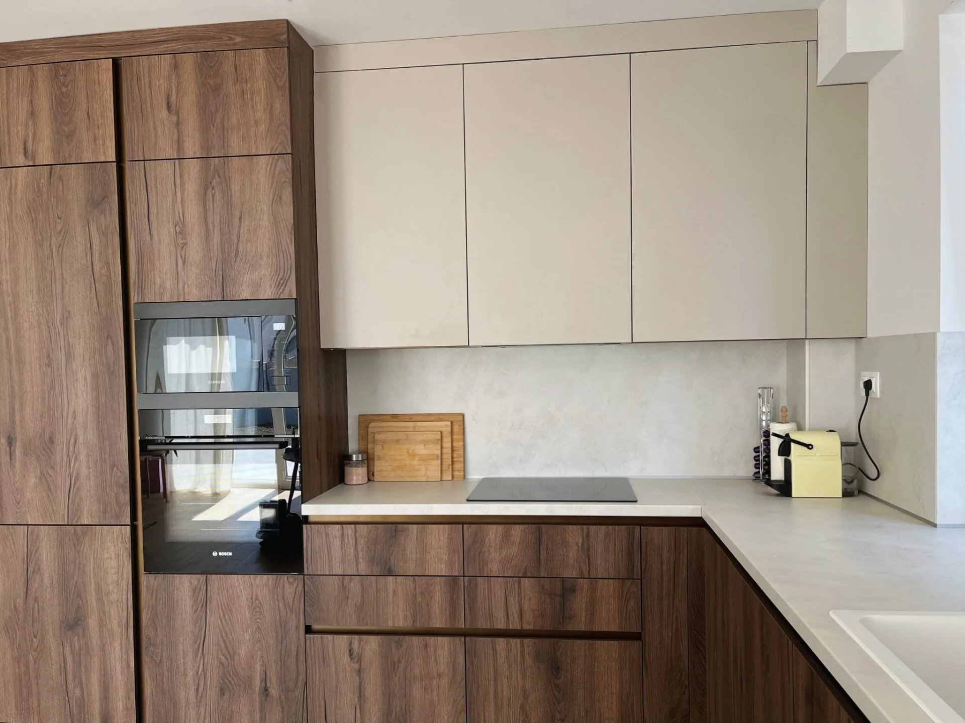 Kitchen in warm wood tones
